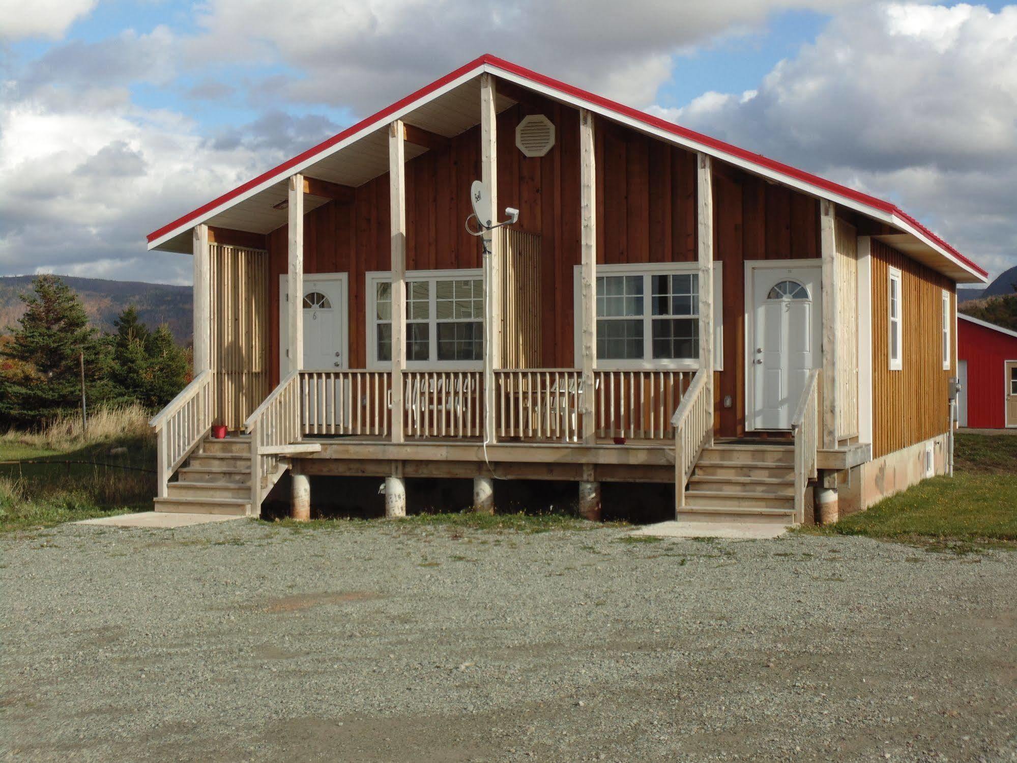 Soleil Chalets Hotel Cheticamp Exterior photo